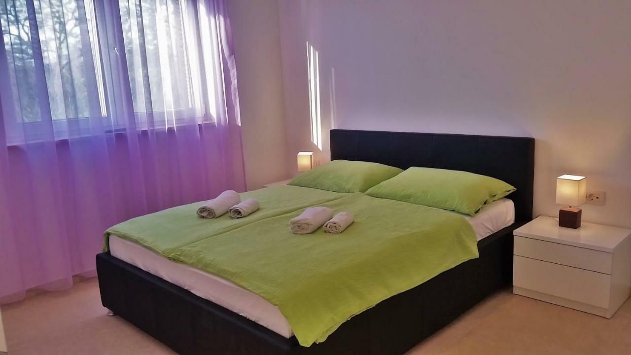 Apartment Villa Vala Malinska Buitenkant foto